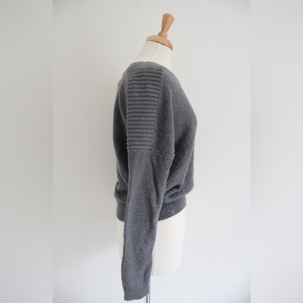 Banana Republic Heritage Collection Gray Knit Sweater Small (S) - Picture 3 of 5